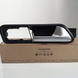 VW-Caddy-brushed-chrome-handles