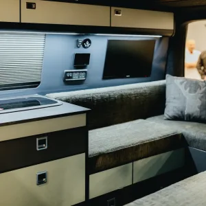 deluxe u-shape kitchen seating for swb vans and lwb
